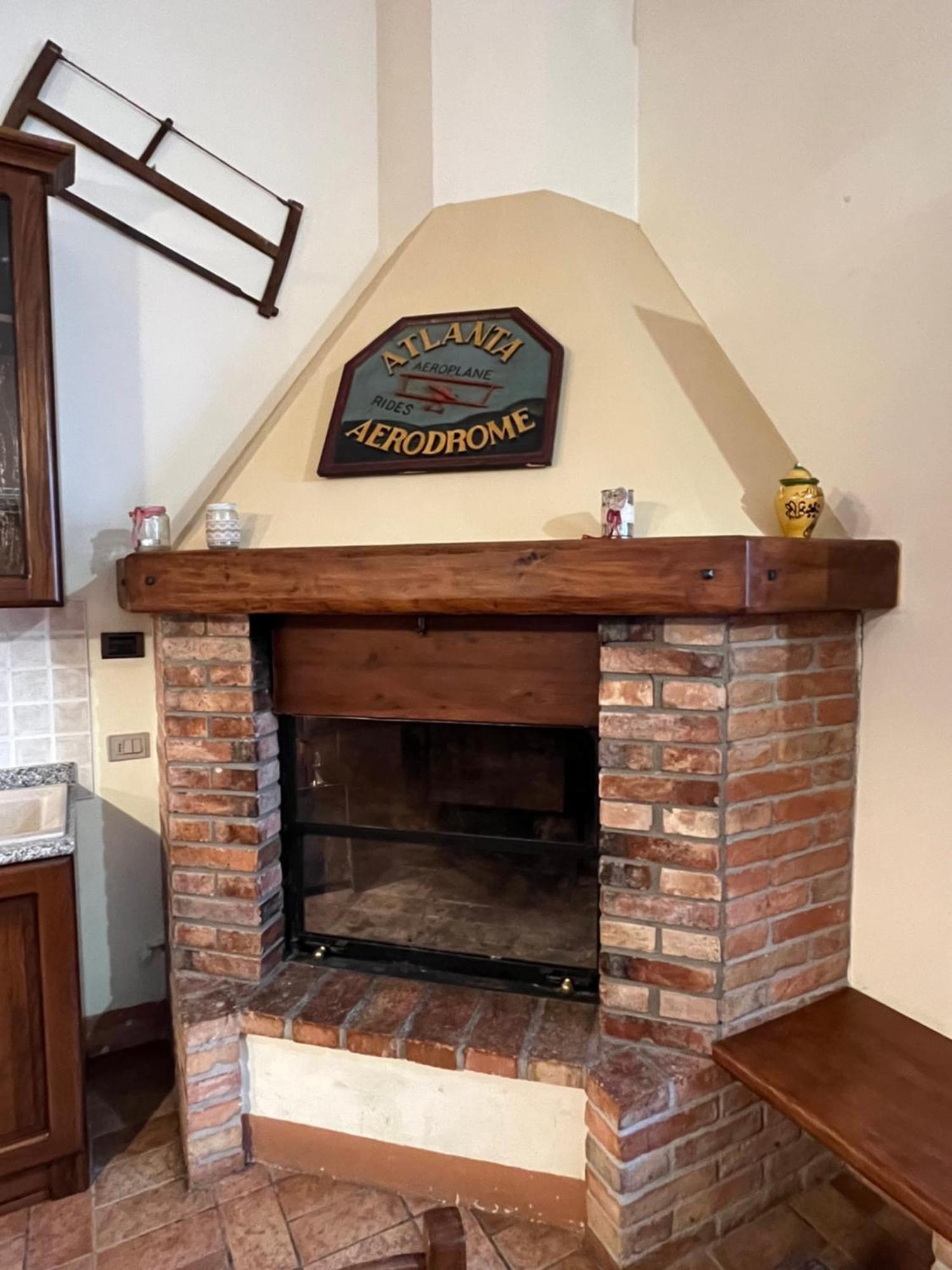 Agriturismo Podere Dell' Olmo أميليا المظهر الخارجي الصورة