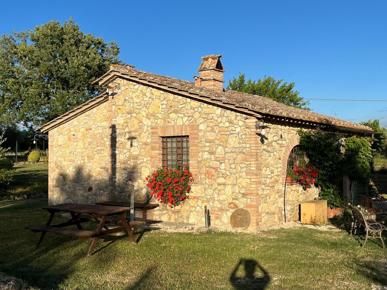 Agriturismo Podere Dell' Olmo أميليا المظهر الخارجي الصورة