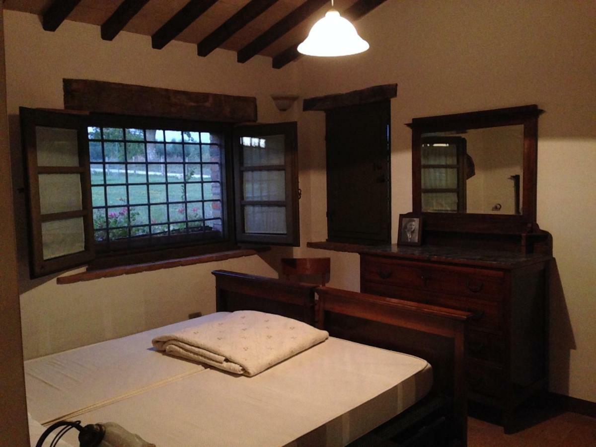Agriturismo Podere Dell' Olmo أميليا المظهر الخارجي الصورة
