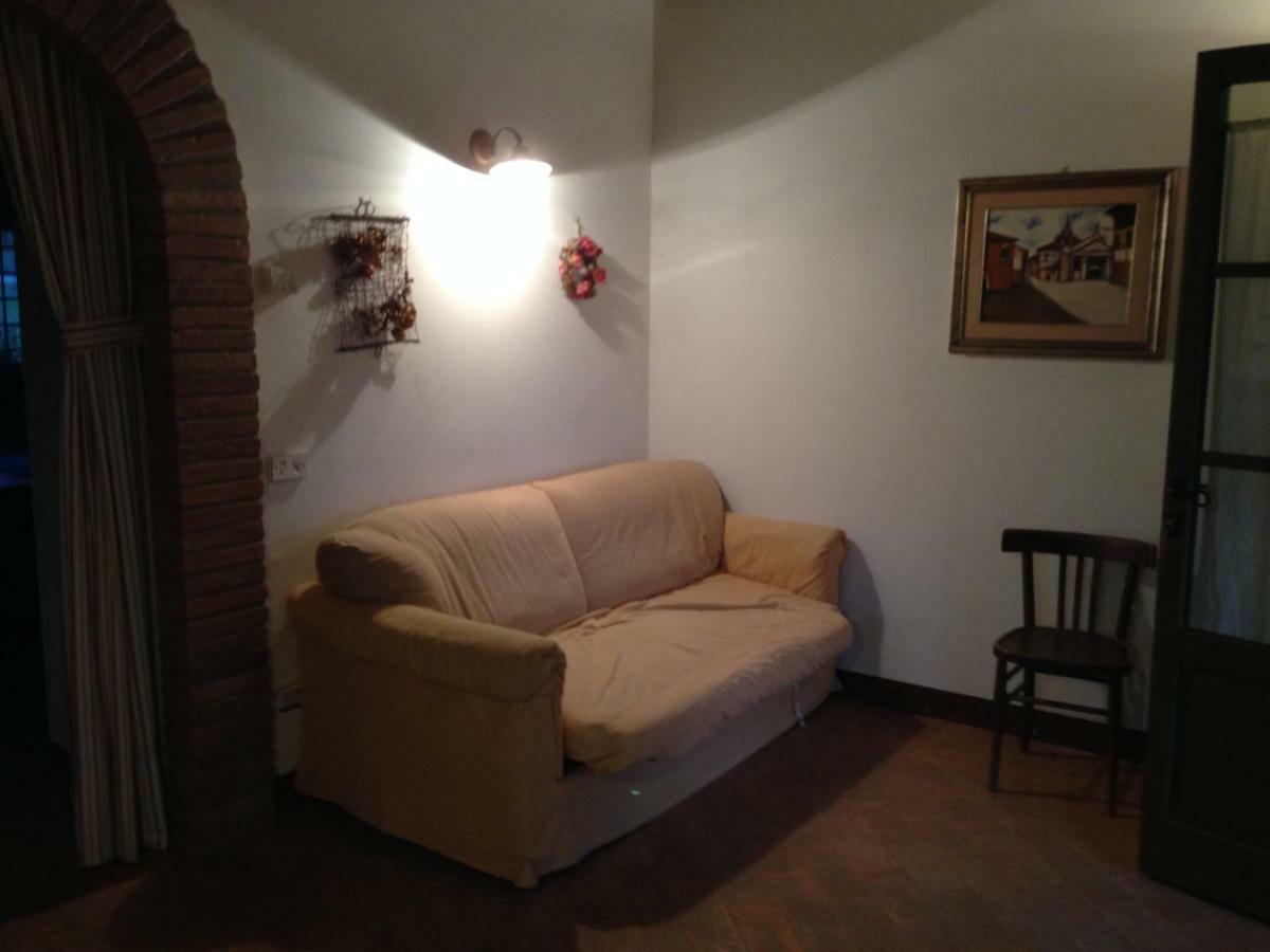 Agriturismo Podere Dell' Olmo أميليا المظهر الخارجي الصورة